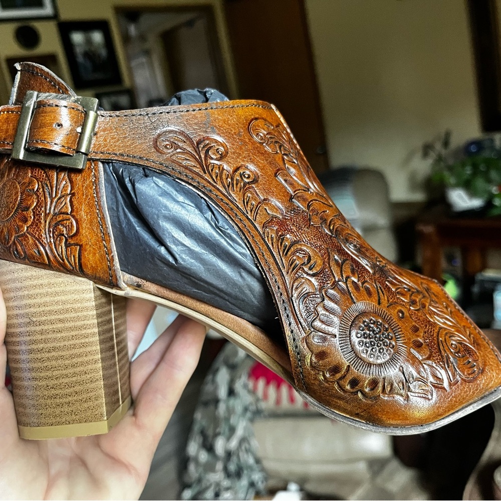 Brown Embossed Leather Women's Shoes